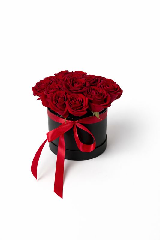 Red Naomi Rose Hat Box — Flat Collection